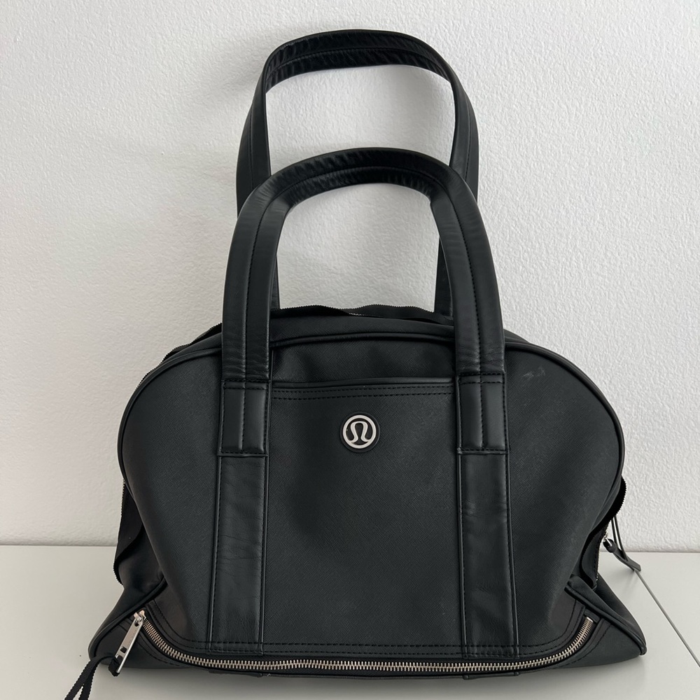 Lululemon gym bag